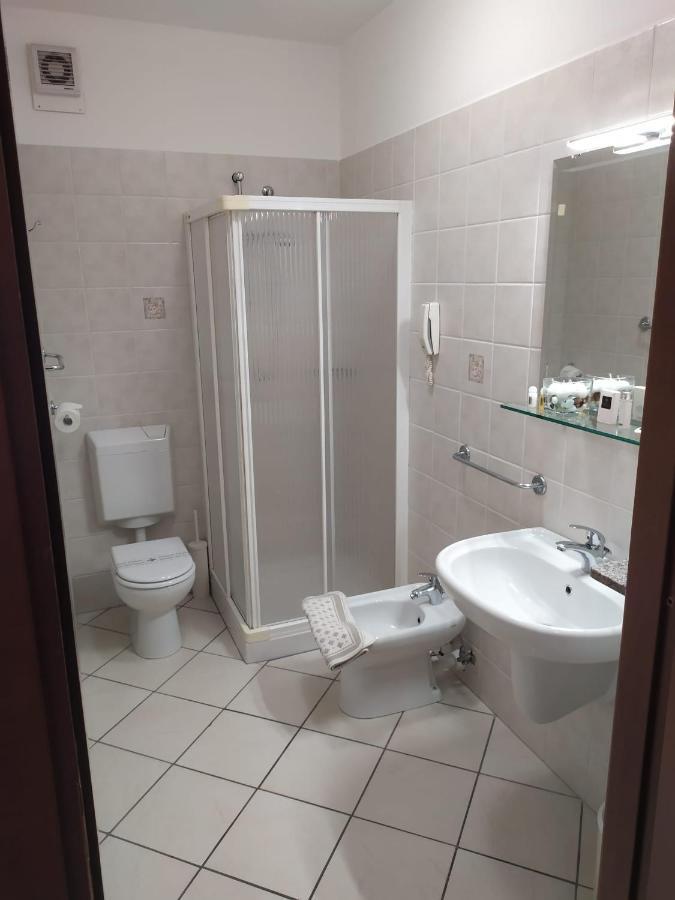 Hotel Baiardo Romagnano Sesia Luaran gambar
