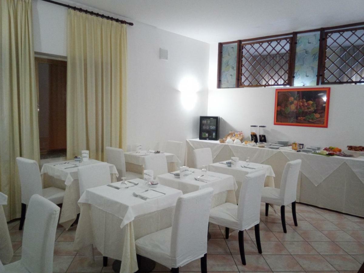 Hotel Baiardo Romagnano Sesia Luaran gambar
